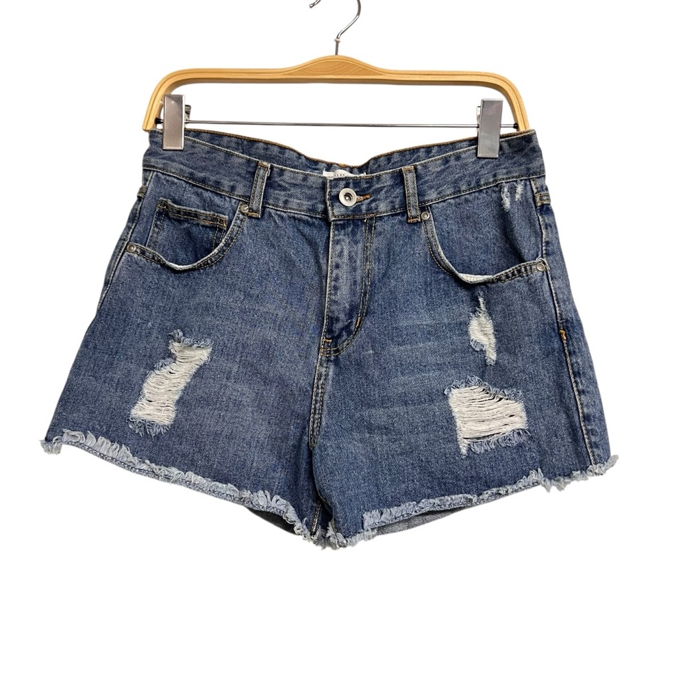 Avec Les Filles Distressed Denim Women Shorts 28‎